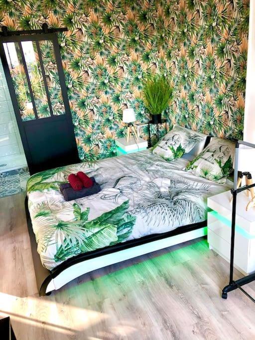 Le Led Room,Centre Ville Place De Parking Gratuite Sens Zewnętrze zdjęcie