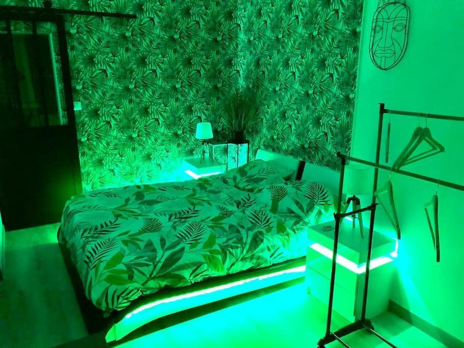 Le Led Room,Centre Ville Place De Parking Gratuite Sens Zewnętrze zdjęcie